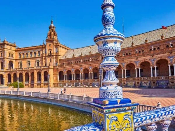 Sevilla, Málaga y Córdoba | Puente de Diciembre
